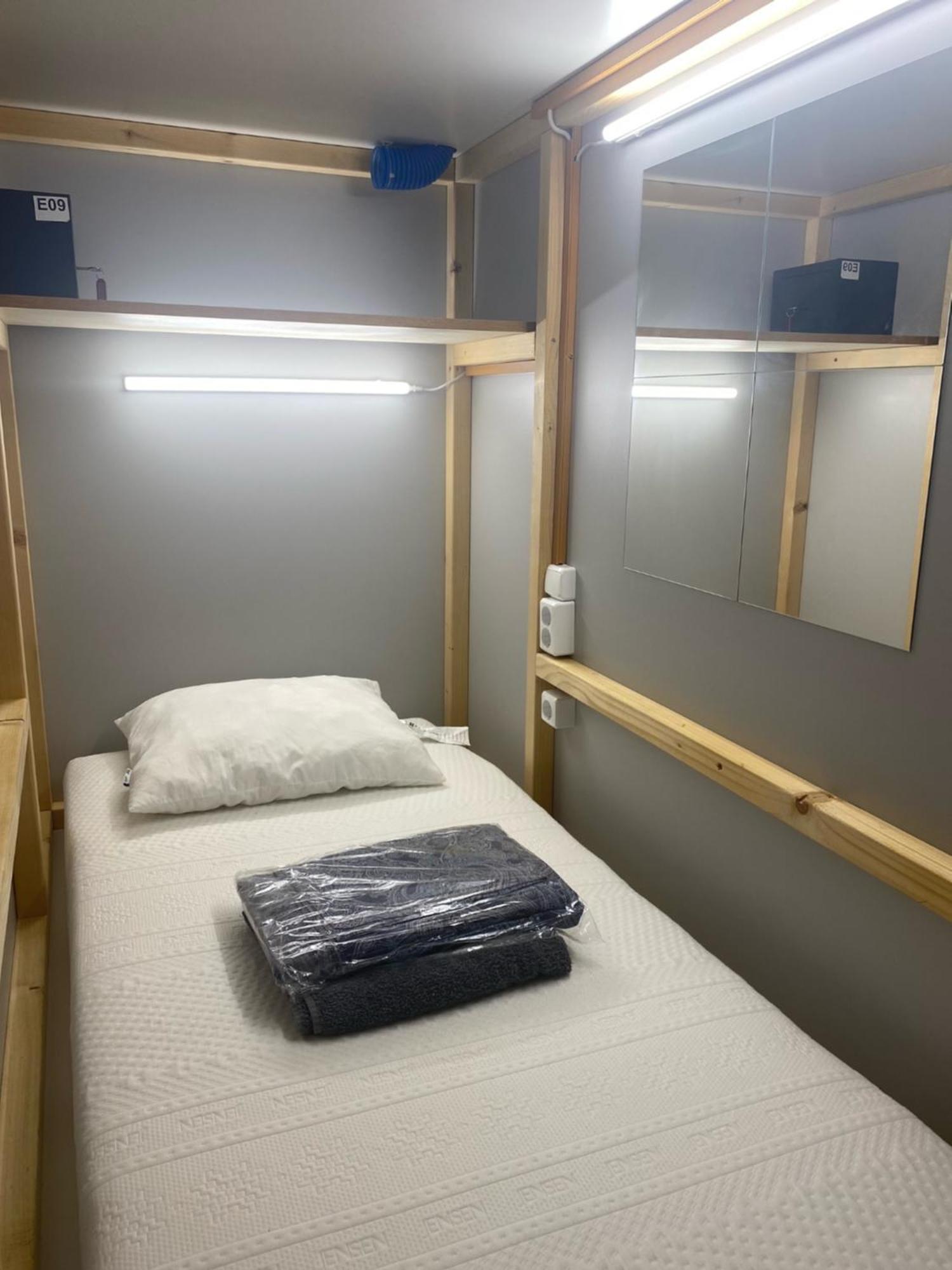 Capsule Hostel Logistic Wilna Exterior foto